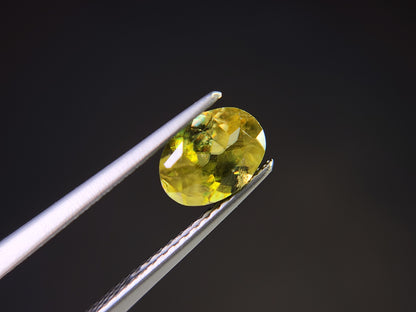 0932-5　スフェーン　1.04ct