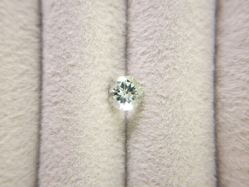 gBE-30　グリーンベリル　0.77ct