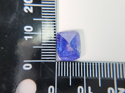 0938-25　タンザナイト(処理・欠けあり)　5.70ct