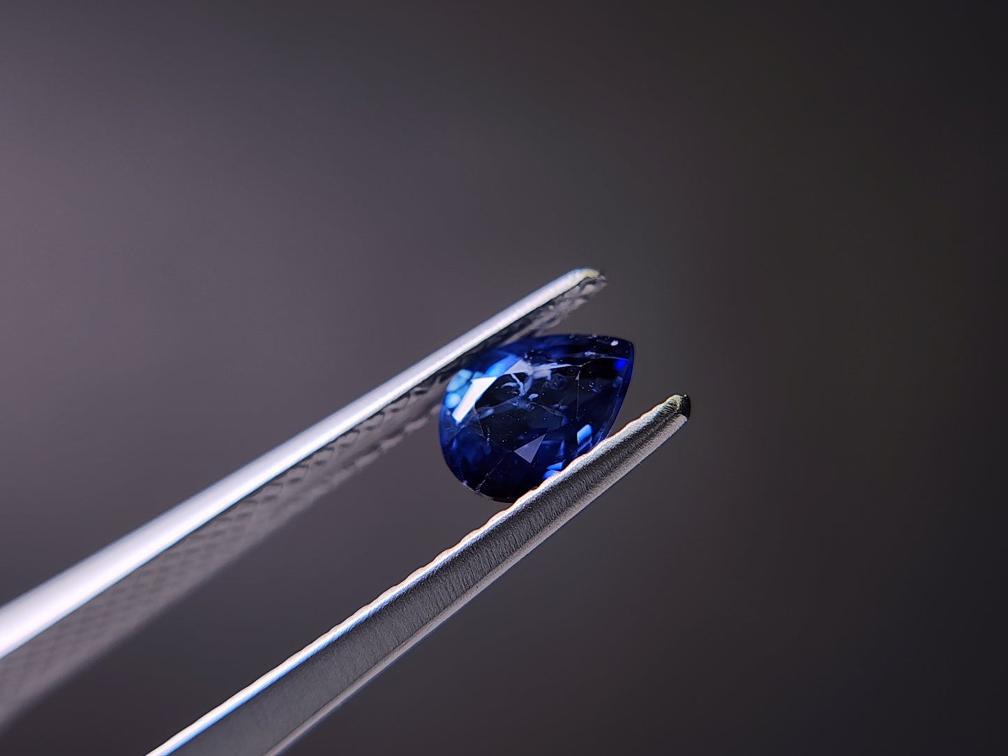 0904-8　サファイア　0.65ct