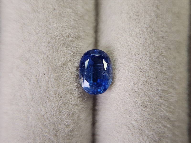 0942-19  カイヤナイト  1.05ct