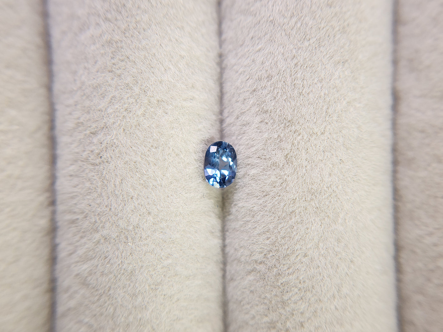 0929-1　ブルースピネル　0.33ct