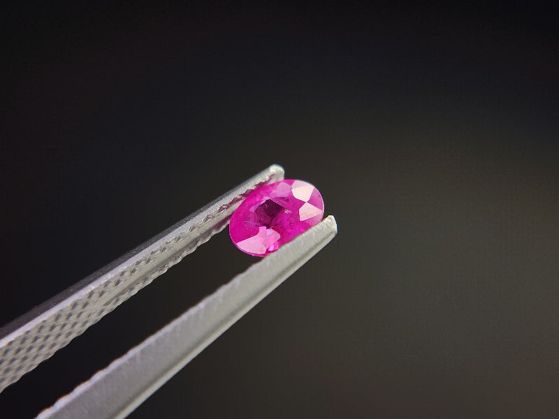 0013-6　ルビー　0.38ct