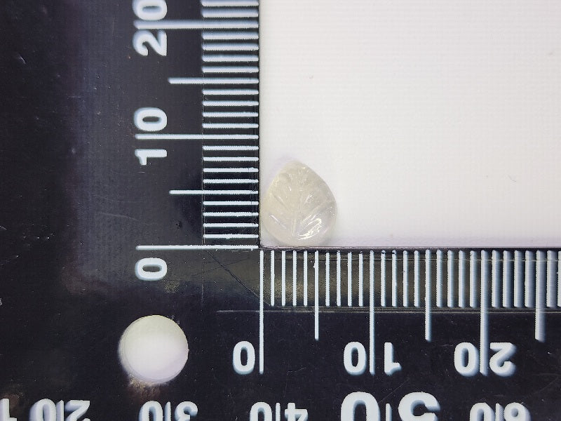 【500円均一】11/24正午まで　サファイア（リーフ）　1.79ct　5