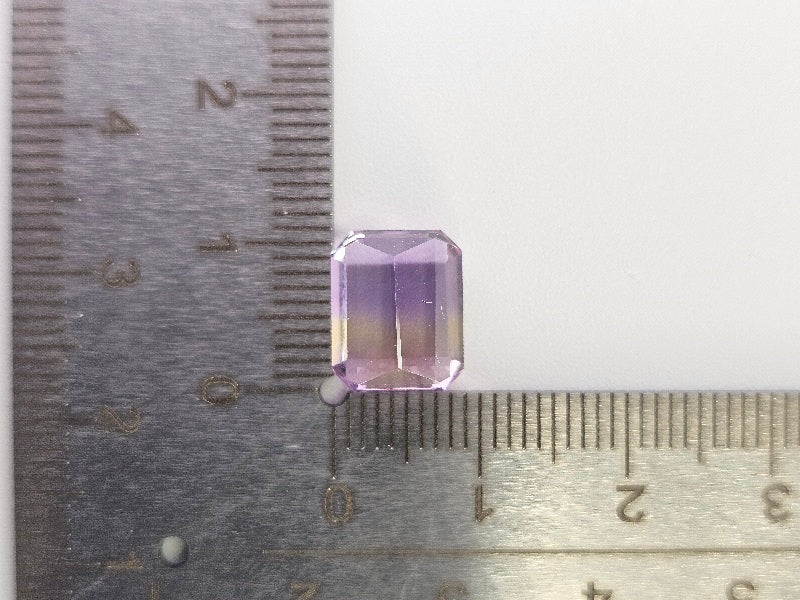 AMT-1　アメトリン　4.49ct