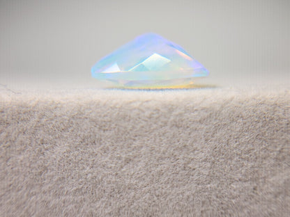 0916-30　オパール　3.65ct