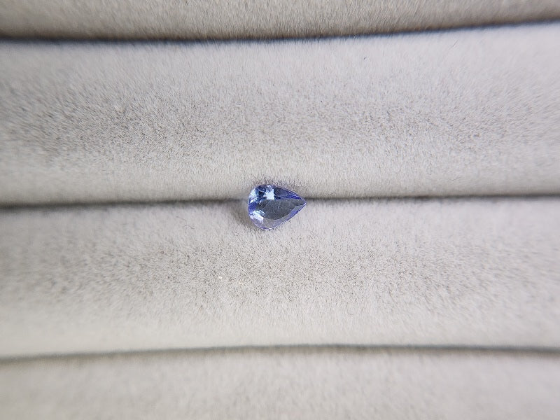 0644-15-3　ゾイサイト　0.28ct