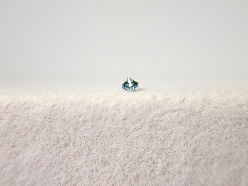 blDM-t-11　ブルーダイヤモンド(トリートメント)　0.03ct