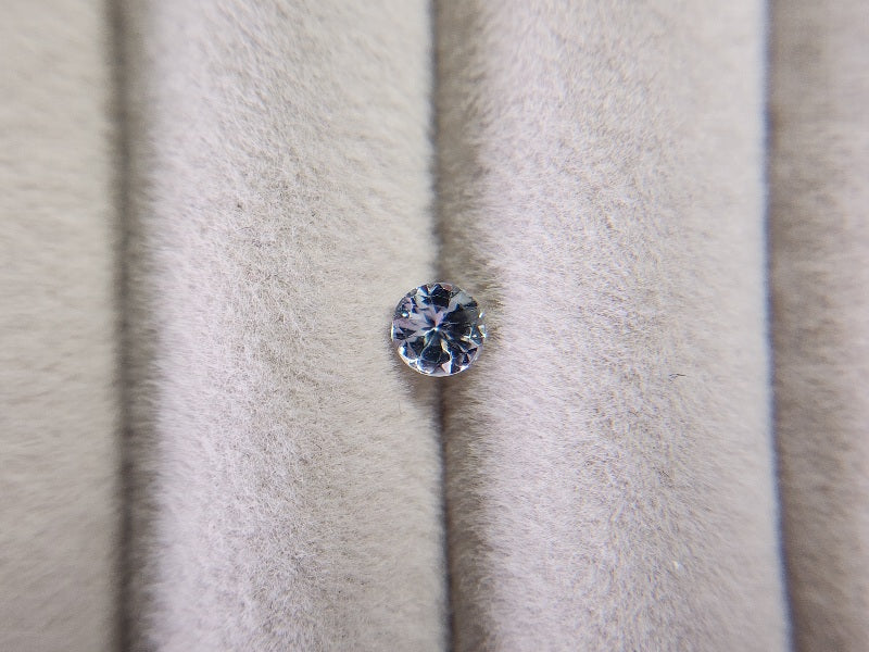 0657-29-7　ゾイサイト　0.33ct