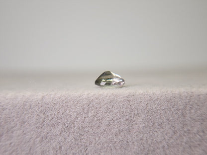 0654-1-4　ゾイサイト   0.38ct