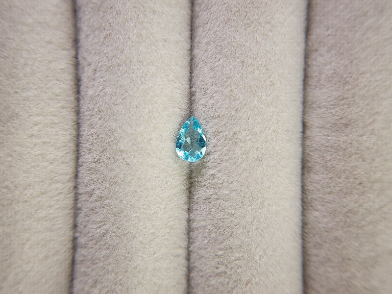 0461-6　アパタイト　0.39ct