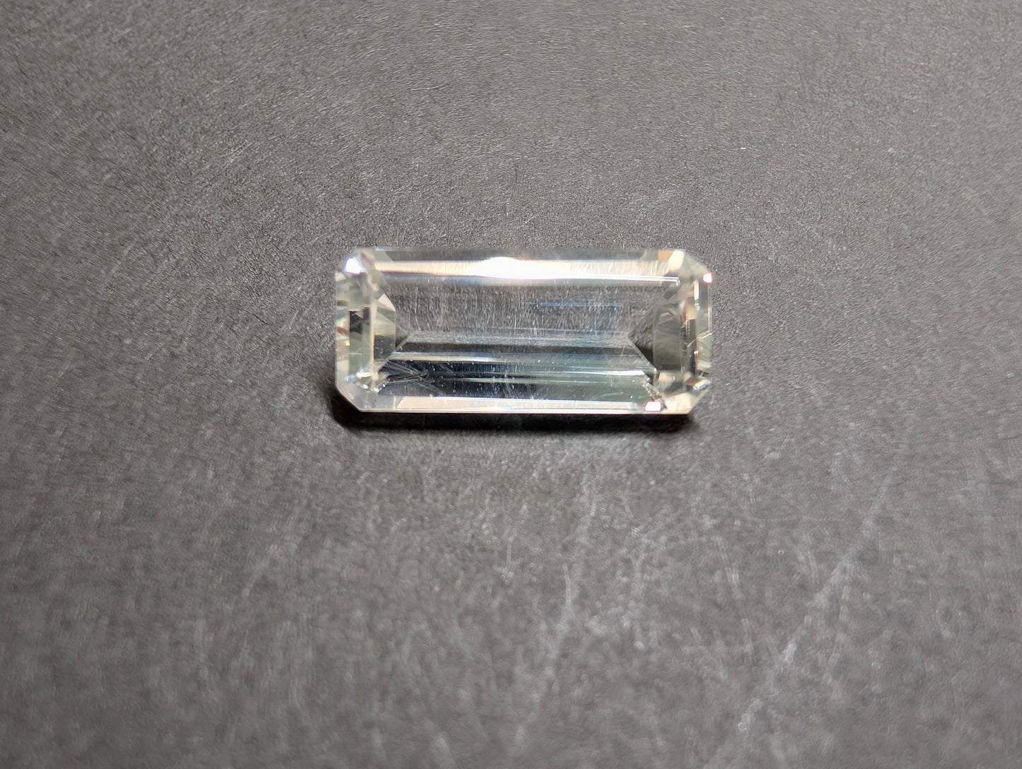 0073 バイカラートパーズ 4.66ct