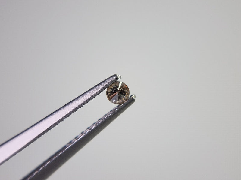 0015-2-2　ブラウンダイヤモンド　0.08ct