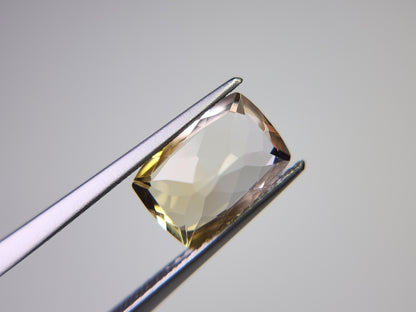 0365-5-2　バイカラーシトリン　2.18ct