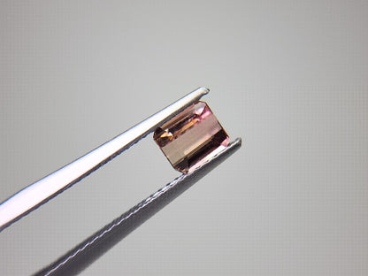 0879-15　トルマリン　0.79ct