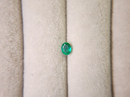 0936-6　エメラルド(コロンビア産)　0.27ct