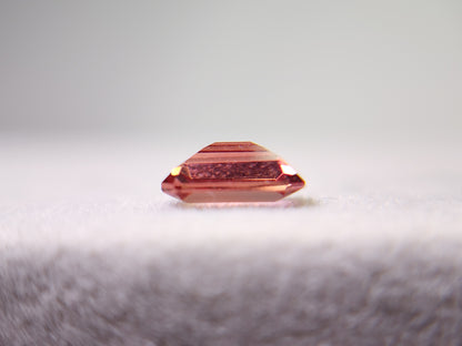 0151-3-6　バイカラーアンデシン　0.79ct