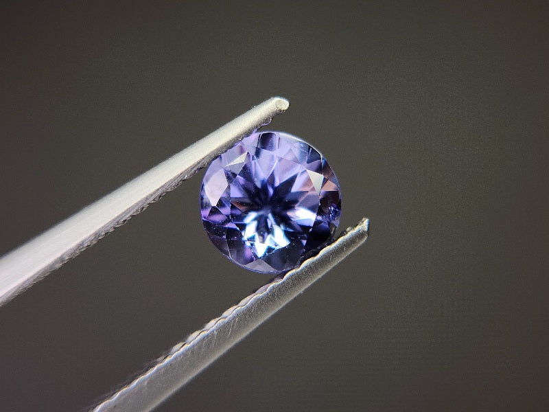 0153-7　タンザナイト　0.99ct