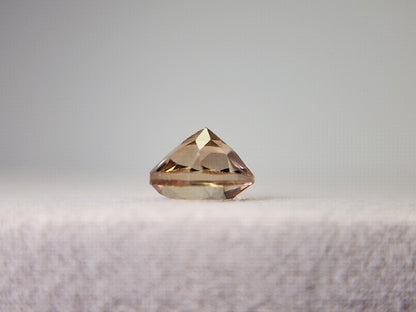 0020-1　シャンパントパーズ　1.79ct