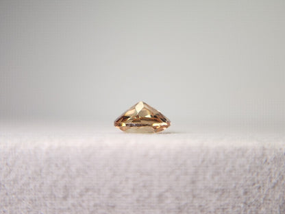 0020-13　シャンパントパーズ　1.41ct