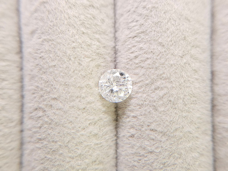 MOI-5　合成モアッサナイト　0.51ct