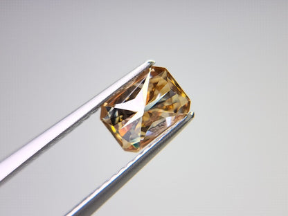 brMOI-3　合成ブラウンモアッサナイト　0.96ct