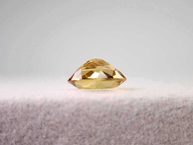 yeBE-2　イエローベリル　1.08ct