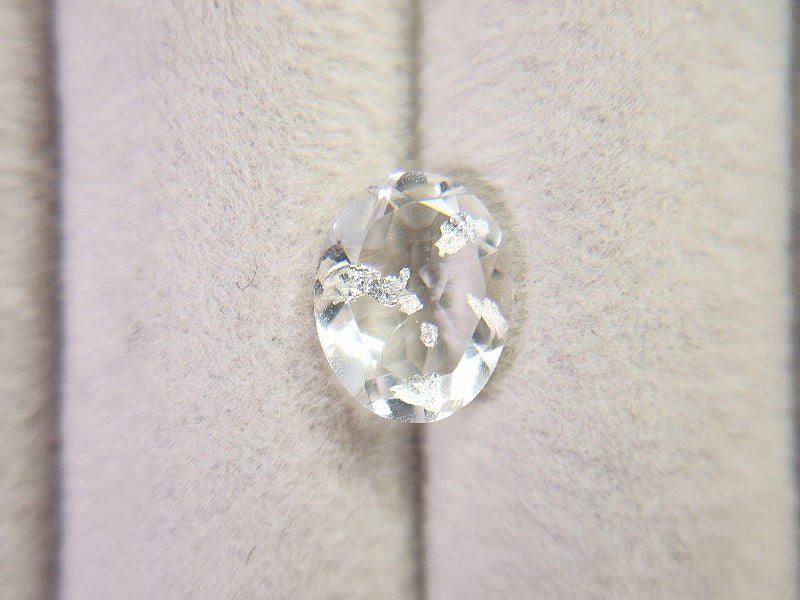 dQ-19　銀箔入り！ダブレットクォーツ　2.33ct
