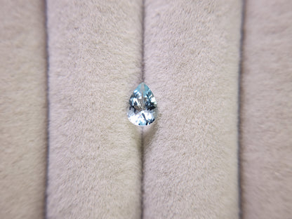 0008-9　アクアマリン　ペアシェイプ　0.52ct