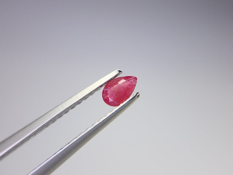 r-BE-3　レッドベリル　0.11ct