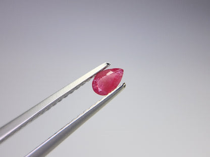 r-BE-3　レッドベリル　0.11ct