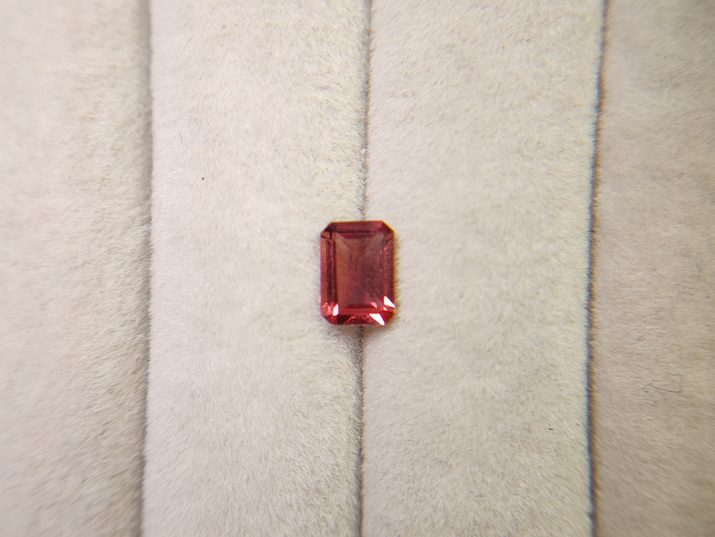 0151-3-6　バイカラーアンデシン　0.79ct