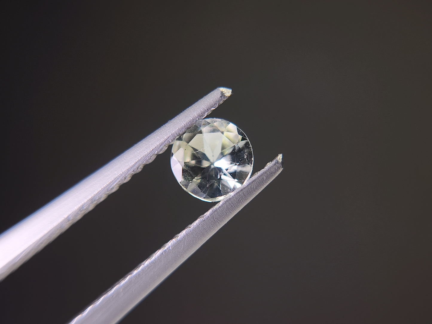 0657-26-1　ゾイサイト　0.37ct