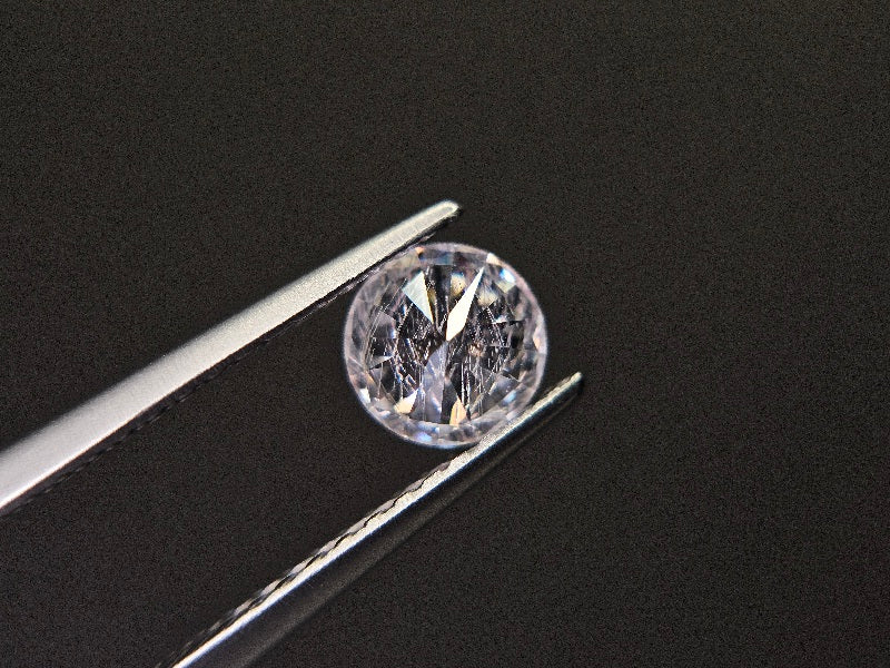 MOI-9　合成モアッサナイト　0.46ct