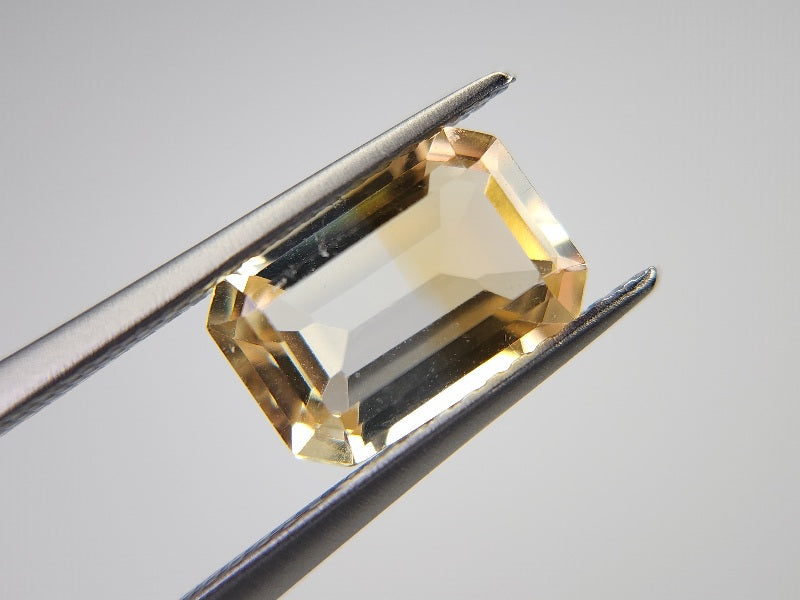 0365-4-27　バイカラーシトリン　2.21ct