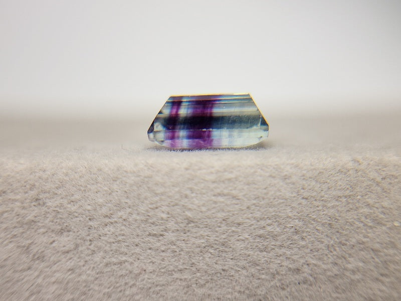 bc-FLO-46　バイカラーフローライト　2.47ct