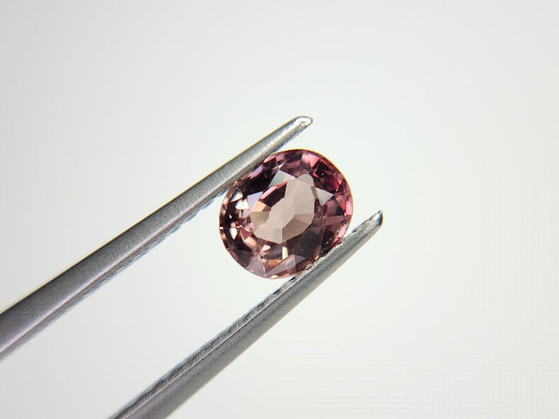 ccGA-6　カラーチェンジガーネット　0.79ct