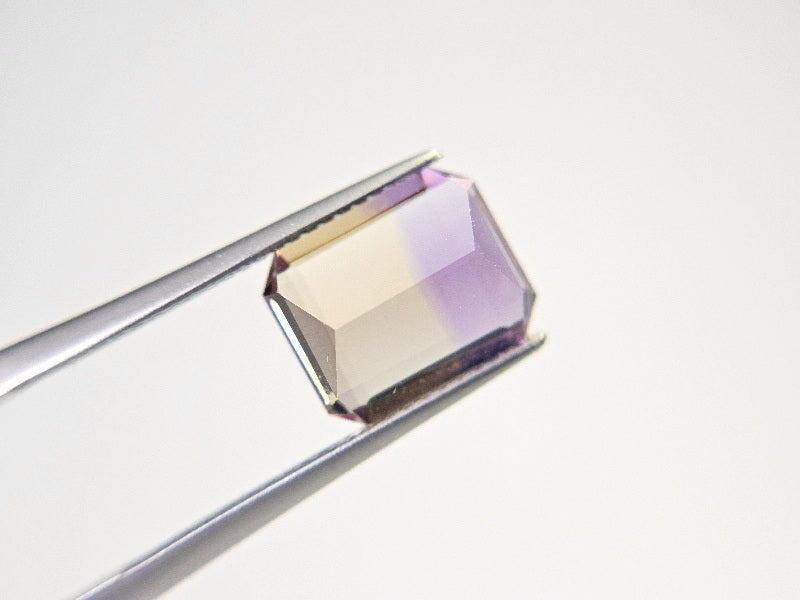 AMT-3　アメトリン　4.06ct