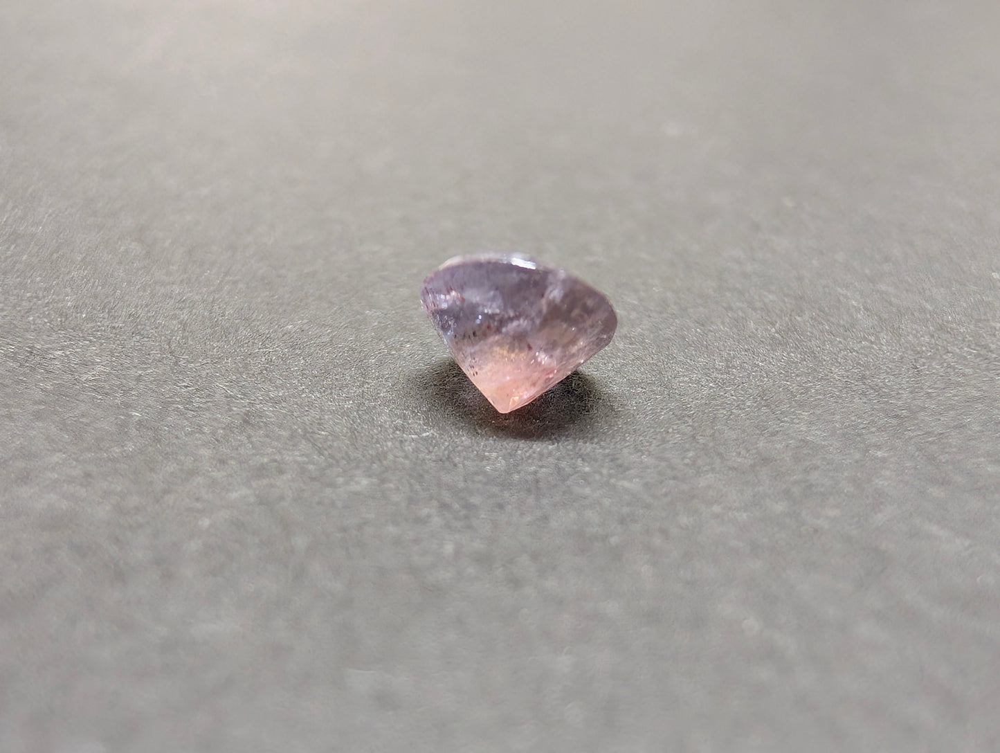 0331　アイオライトサンストーン　0.52ct