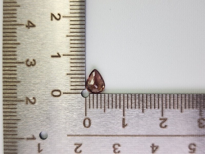ccGA-1　カラーチェンジガーネット　0.86ct