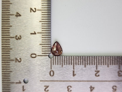 ccGA-1　カラーチェンジガーネット　0.86ct