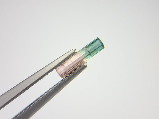 【500円均一】12/29正午まで　バイカラートルマリン（原石）　0.36ct　7