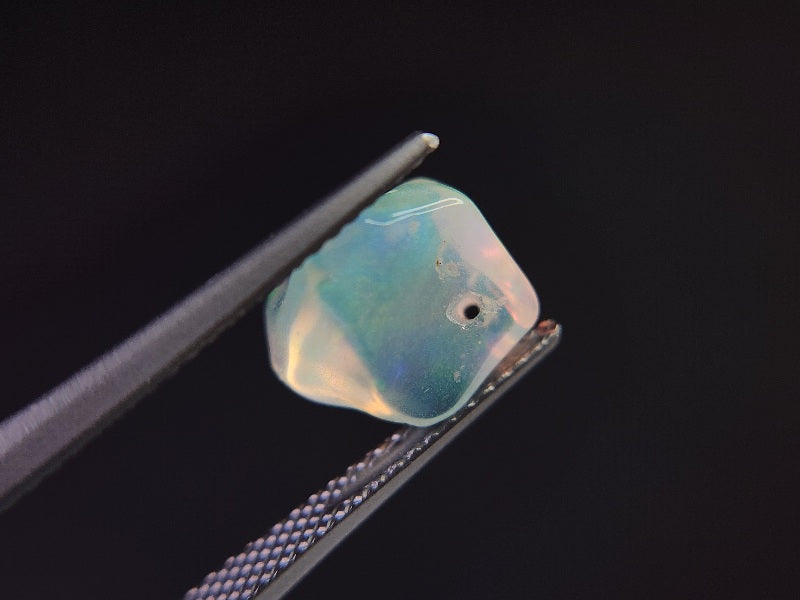 0914-2　さざれオパール（穴あき）　2.86ct