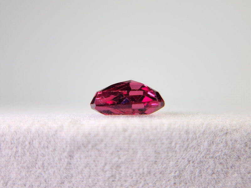 RDGA-13　ロードライトガーネット　1.27ct