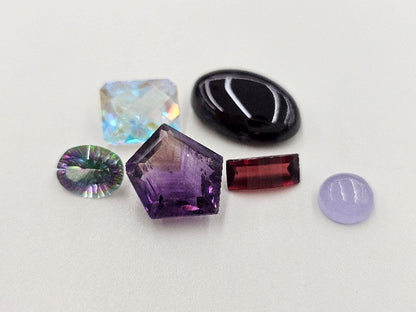 Wkar-114　訳あり東洋ルース　30.69ct