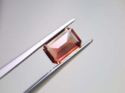 0151-3-2　バイカラーアンデシン　0.73ct
