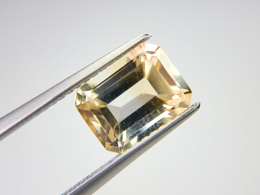 0365-4-26　バイカラーシトリン　2.22ct