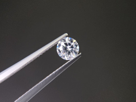 【期間限定】10/18まで　合成モアッサナイト　0.48ct　⑤