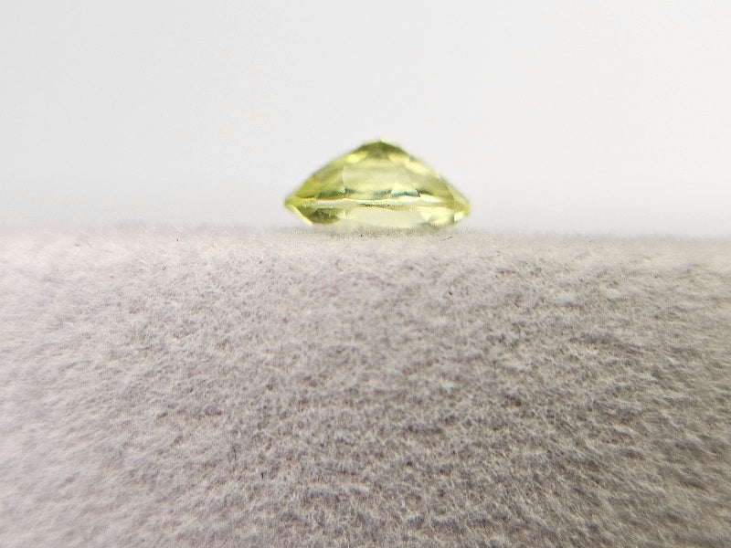 PCRS-4　パロットクリソベリル　0.53ct