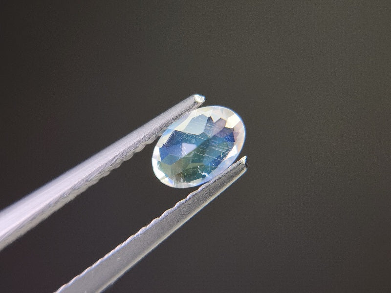 0760-4　アンデシンラブラドライト　0.52ct